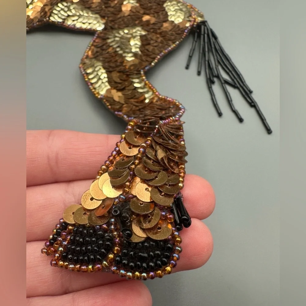 VTG Giant Giraffe Sequin Sew On Beaded Applique Around The Neck Collar Or Sleeve - Picture 9 of 16